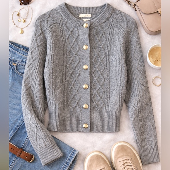 Universal Thread Sweaters - Universal Thread Gray Cable Knit Cardigan XS Gold Buttons